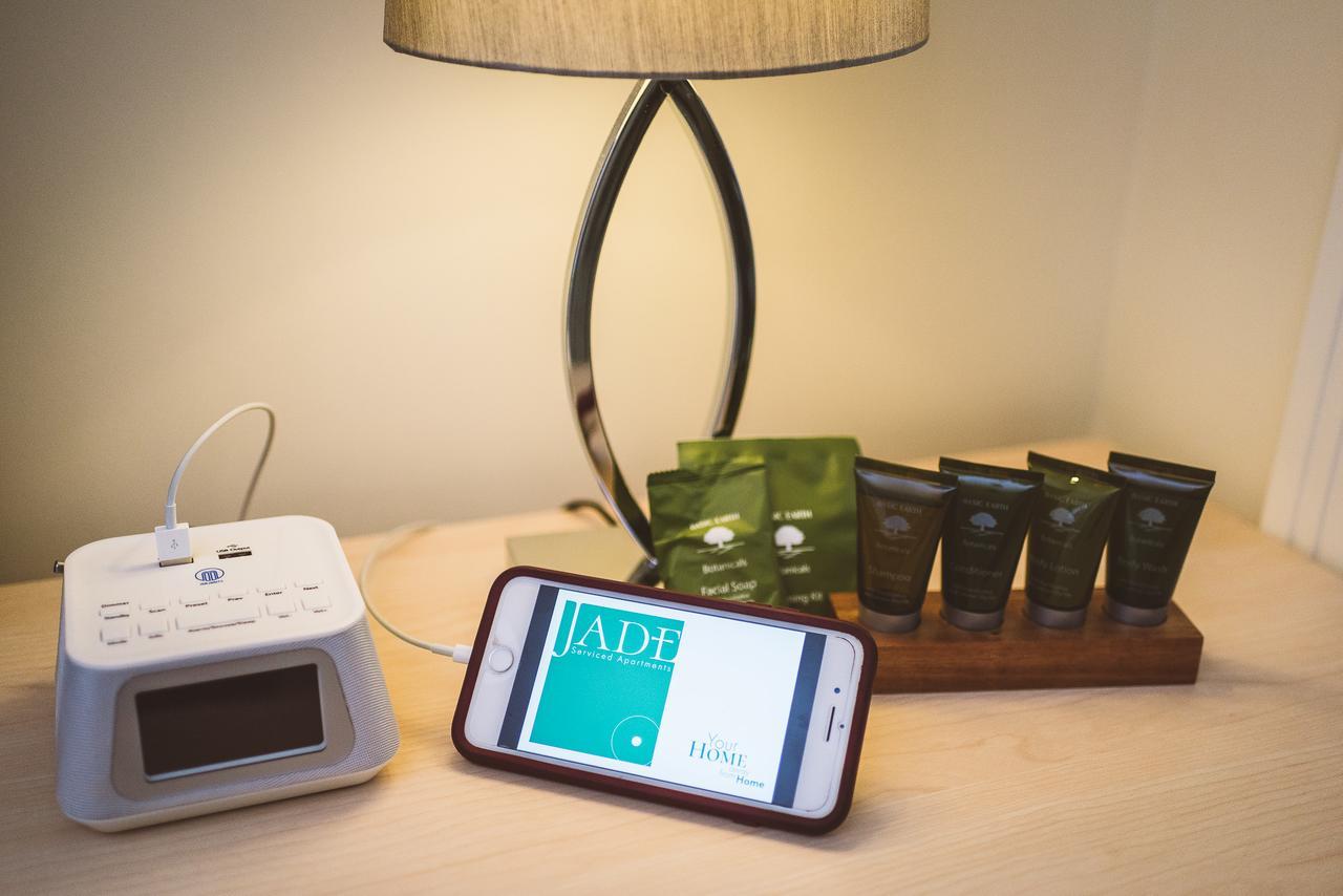 Charming Two Bedroom Apartment With Free Private Parking レザーヘッド エクステリア 写真